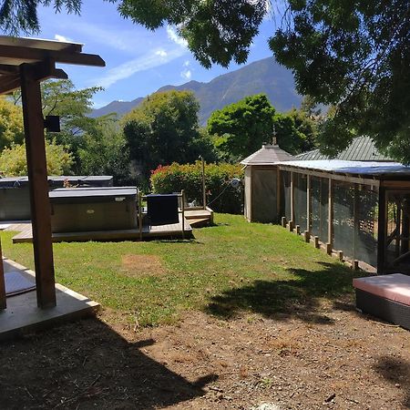 Golden Caves Bed&Breakfast Takaka Eksteriør billede